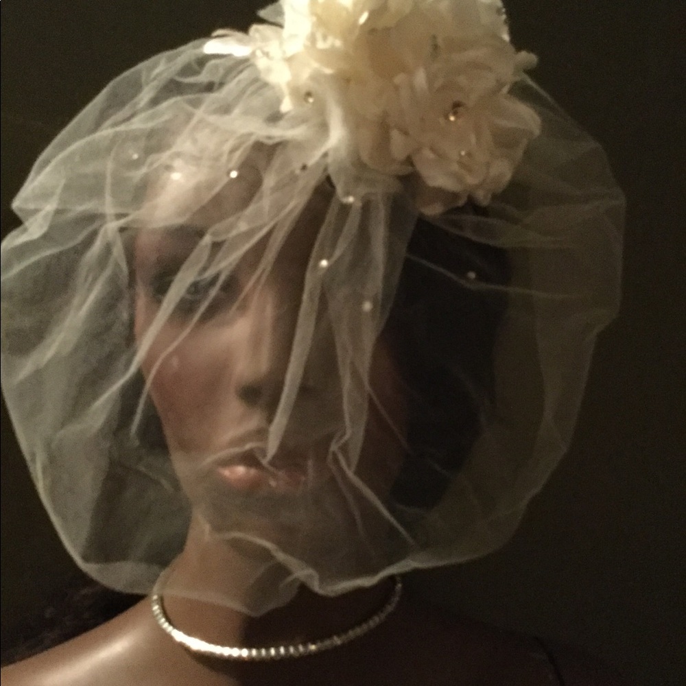 Wedding veil - Picture 3 of 8